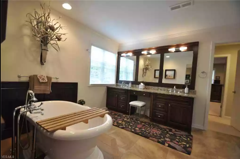 Northeast Ohio Bathroom Remodeling from Superior Quality Building & Remodeling
